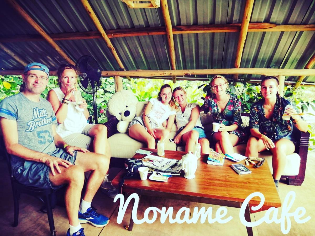 Noname Hostel And Cafe Ella Bagian luar foto